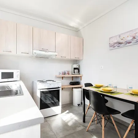 Evergreen Loft - Modern Centre Living * העיירה קוס