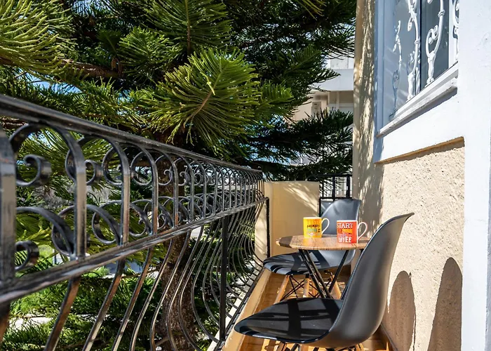 Evergreen Loft - Modern Centre Living * Kos-stad